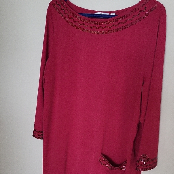 Elegant Women's Top with Sequin Trim – Stylish & Spa With A Pocket - Picture 6 of 11